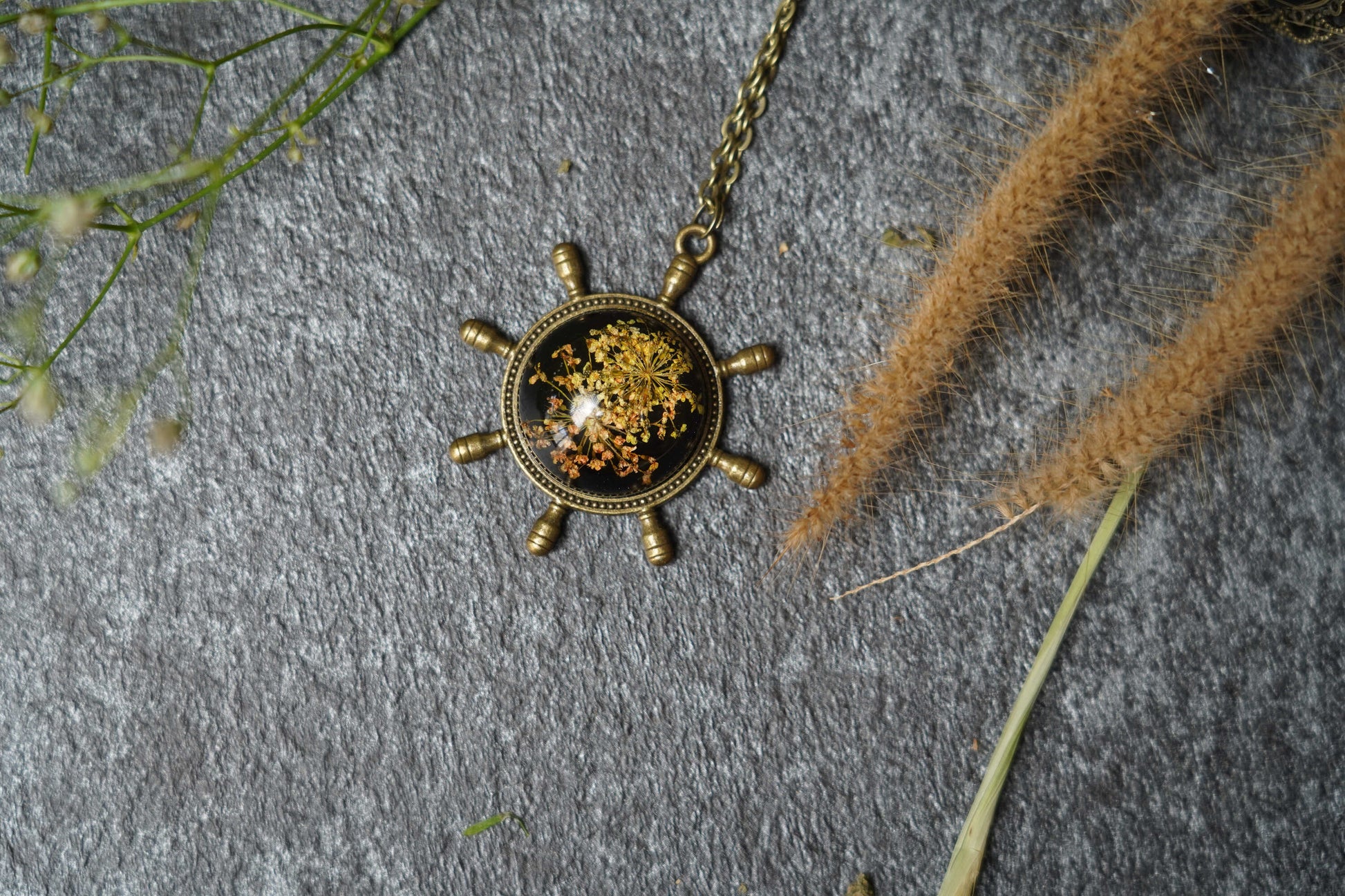 UniQ Creation Preseved floral resin Necklace for the gift, Ladies, All Flower resin Necklace with Real Leaf- Design 2