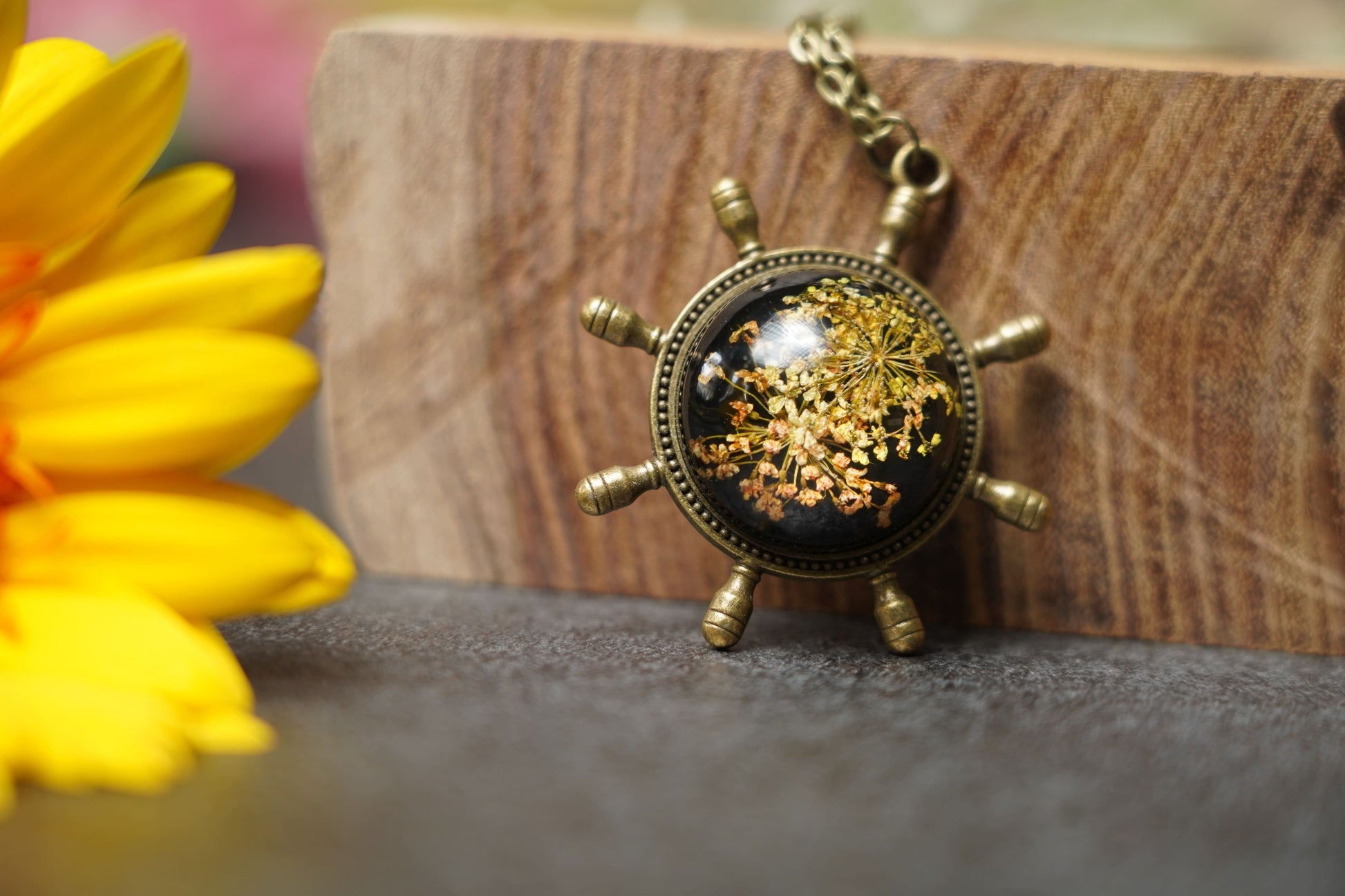 UniQ Creation Preseved floral resin Necklace for the gift, Ladies, All Flower resin Necklace with Real Leaf- Design 2
