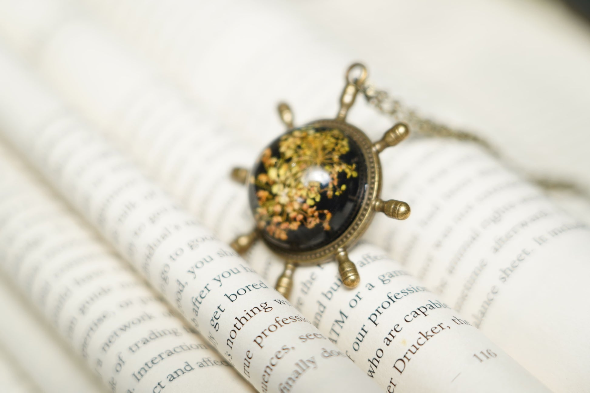 UniQ Creation Preseved floral resin Necklace for the gift, Ladies, All Flower resin Necklace with Real Leaf- Design 2