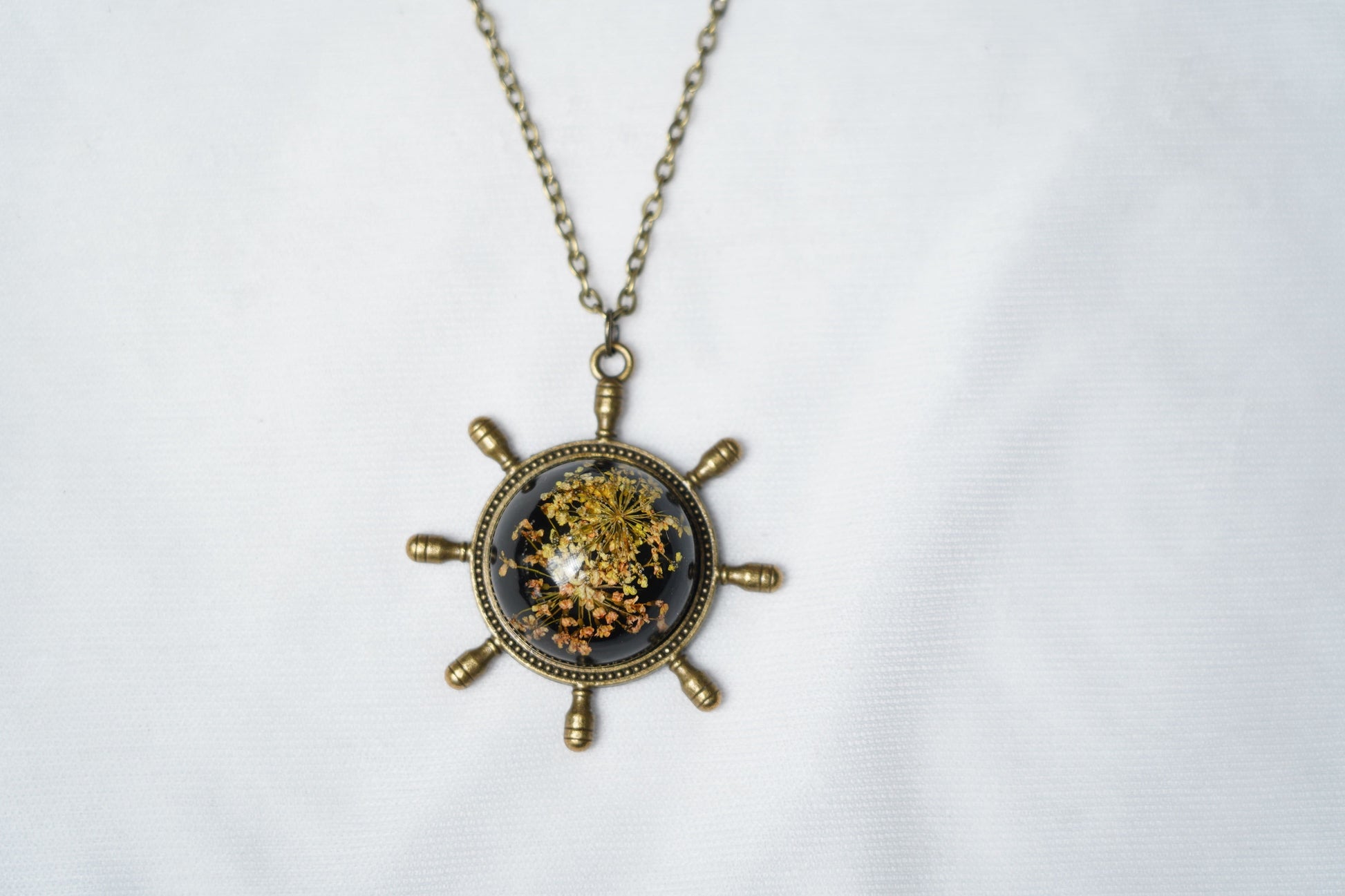 UniQ Creation Preseved floral resin Necklace for the gift, Ladies, All Flower resin Necklace with Real Leaf- Design 2