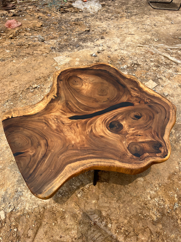 LIVE EDGE CENTRA TABLE